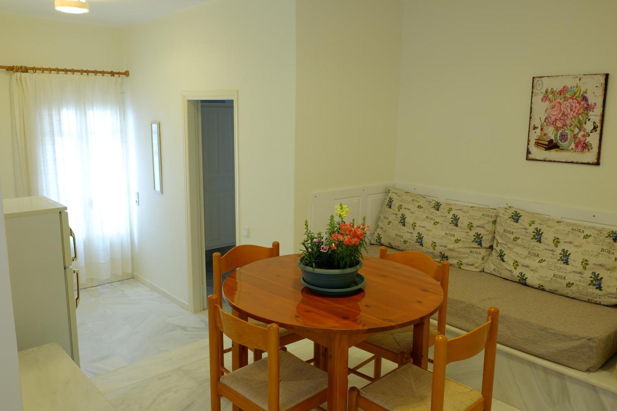 Dialinas Apartments Istron Стая снимка